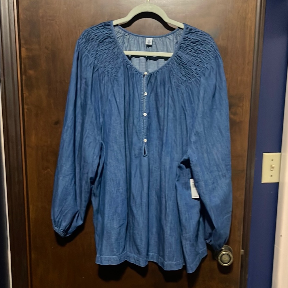 Women's Blue Smocked Top